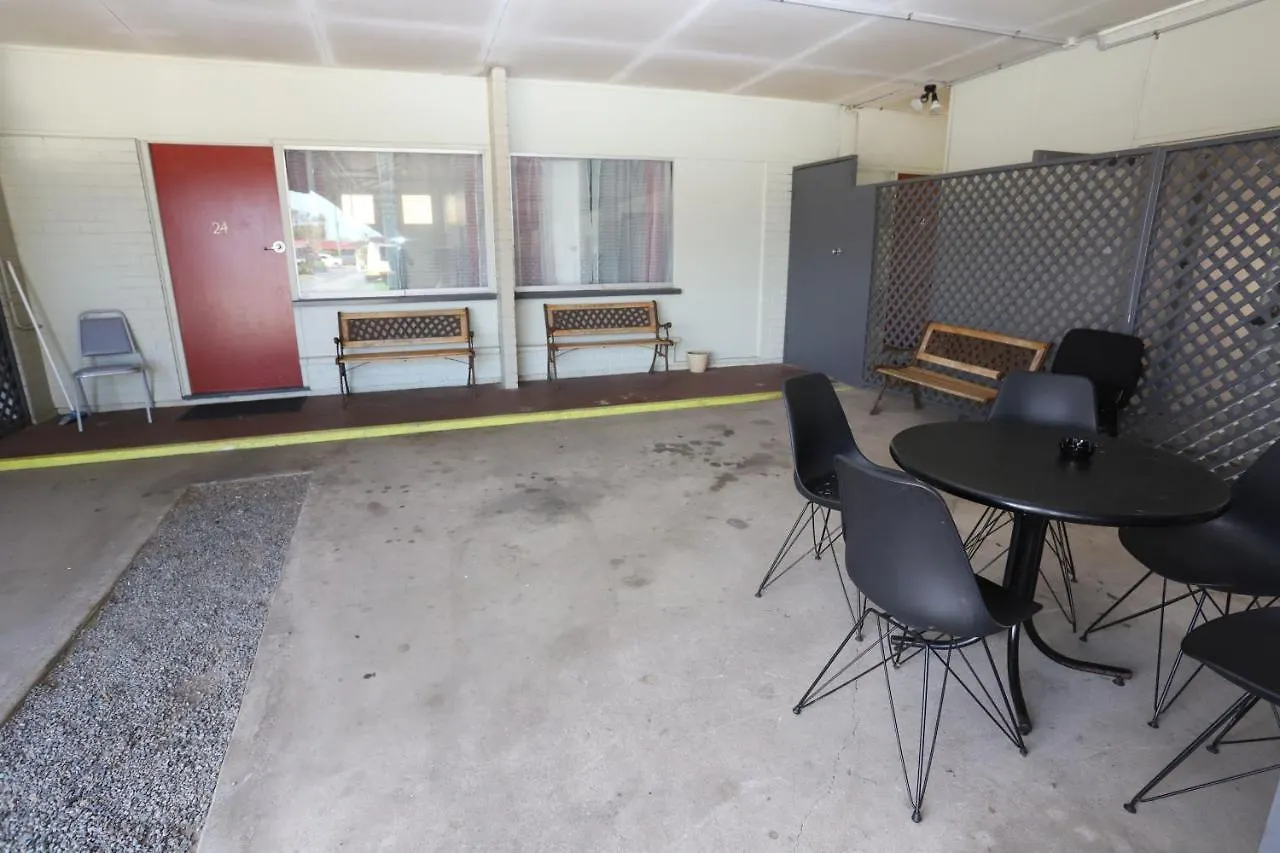 Tropic Coast Motel Mackay 3*,